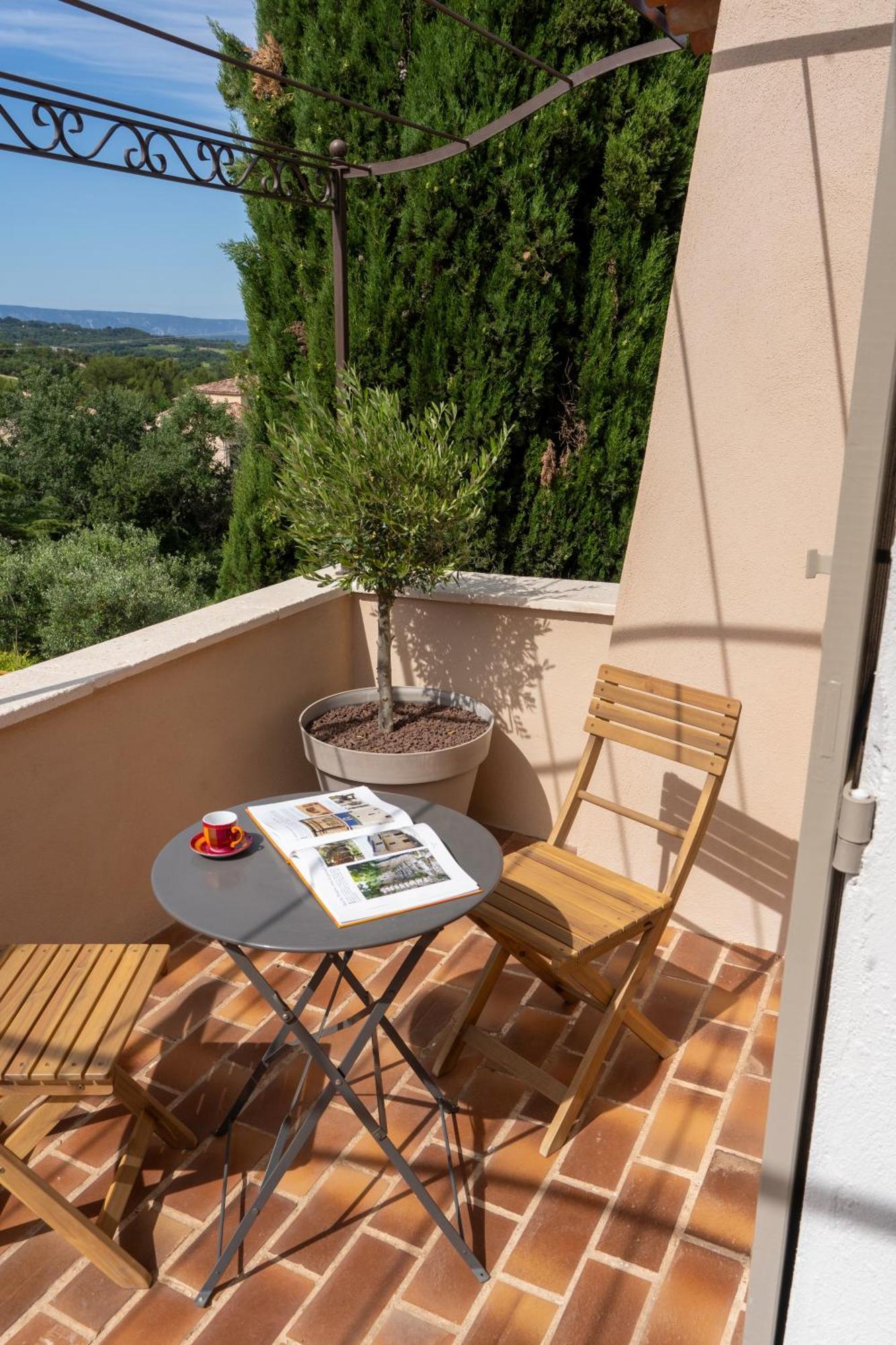 Appartement Juste En Provence à Saint-Saturnin-lès-Apt Extérieur photo